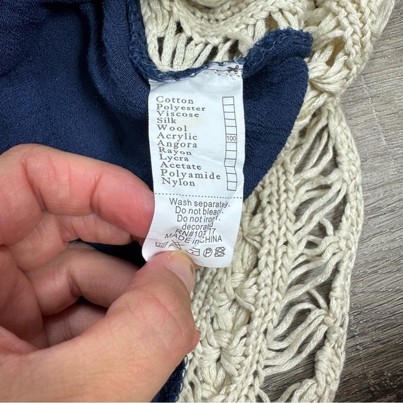 Paradise USA Crochet Top Boho Bohemian Blue & Cream Pool Vacation Flowy - Picture 4 of 8